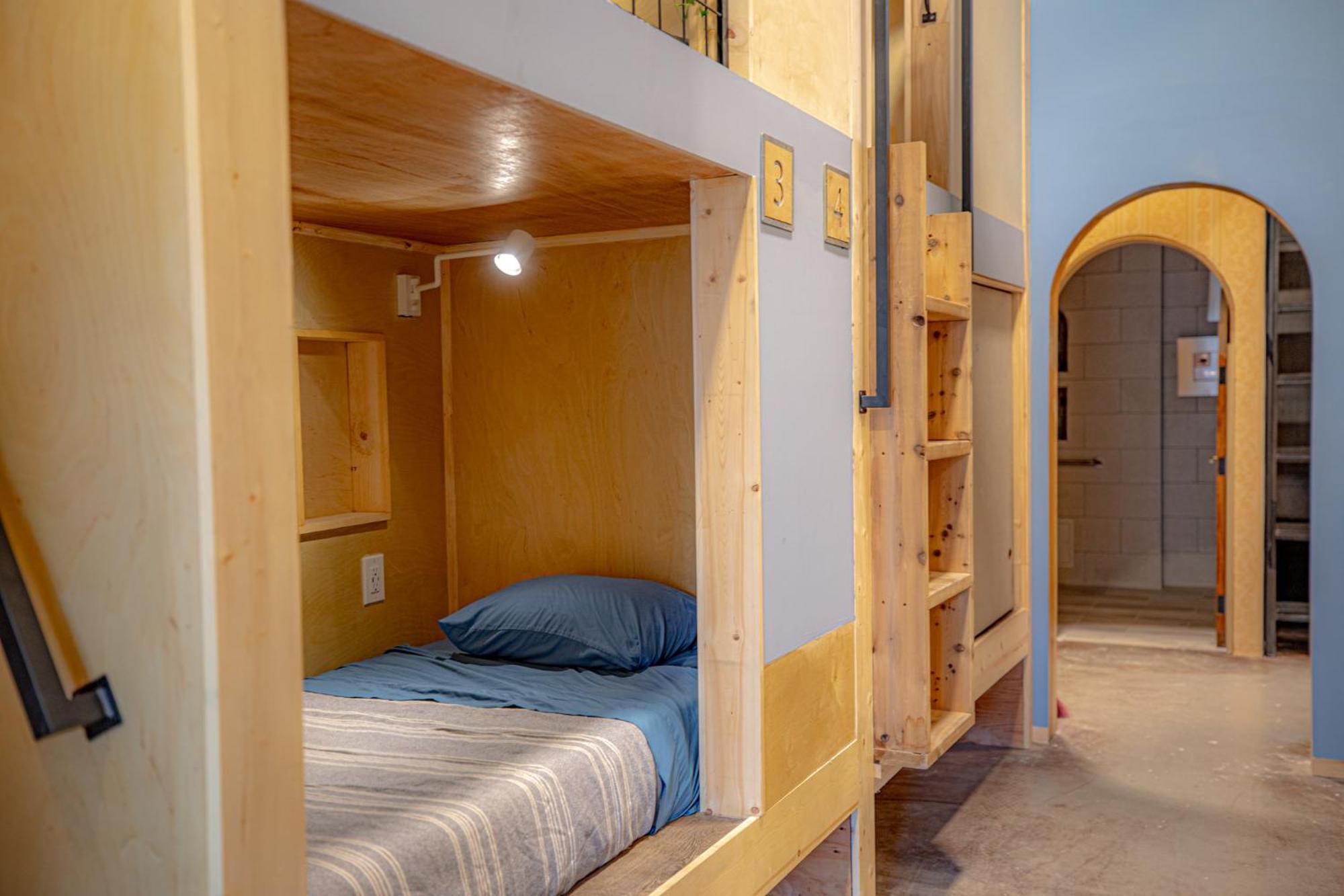 Social Stays - Santa Barbara'S First Hostel On State Street Eksteriør bilde
