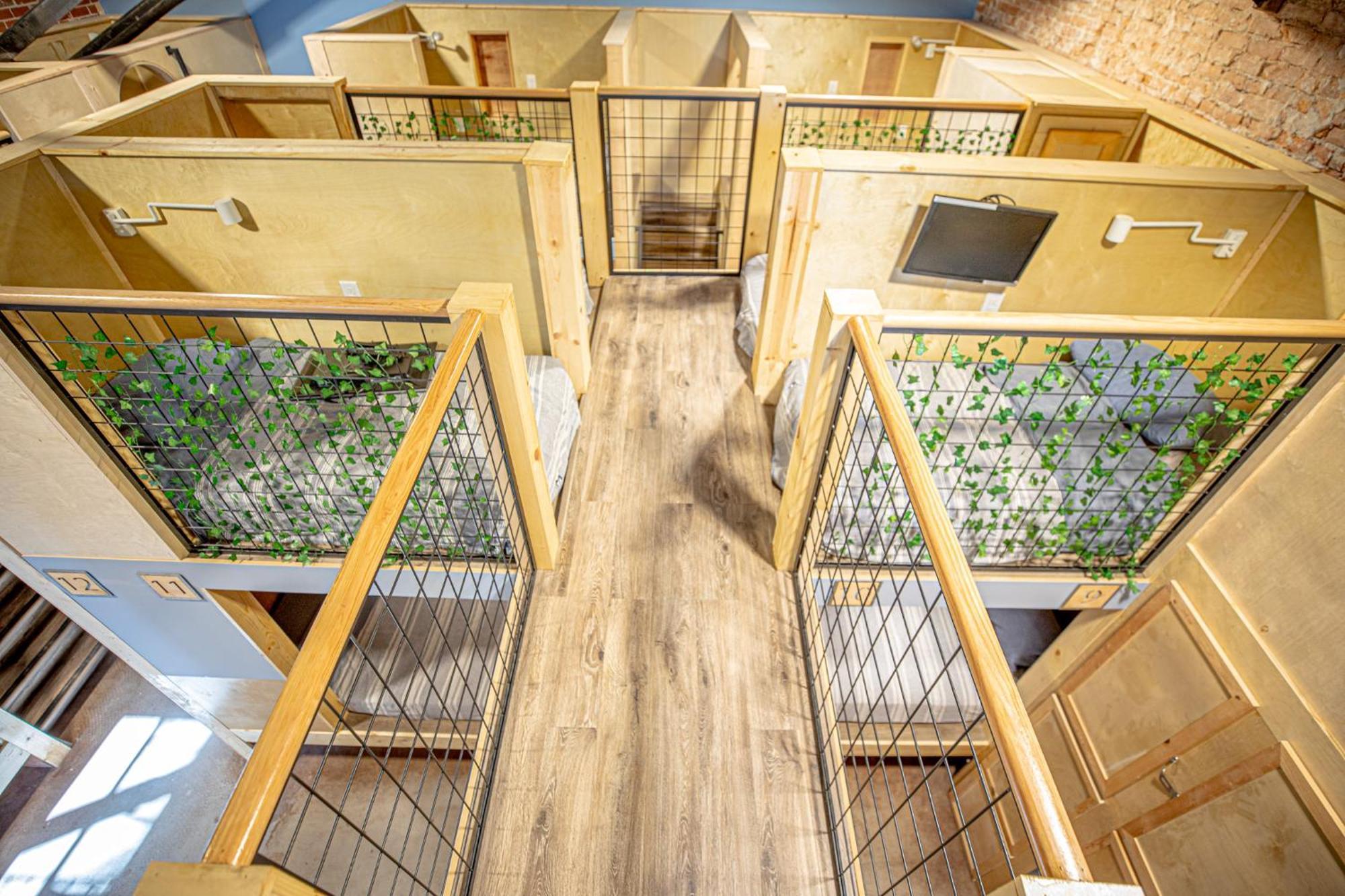 Social Stays - Santa Barbara'S First Hostel On State Street Eksteriør bilde